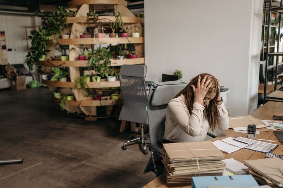 Processo comercial para leads: Por que sua empresa perde vendas mesmo investindo em anúncios