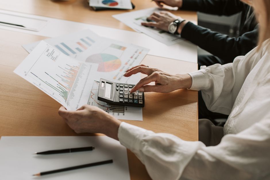 O Custo da Ineficiência: Como Auditar seu Funil de Vendas em 2026 e Parar de Perder Dinheiro