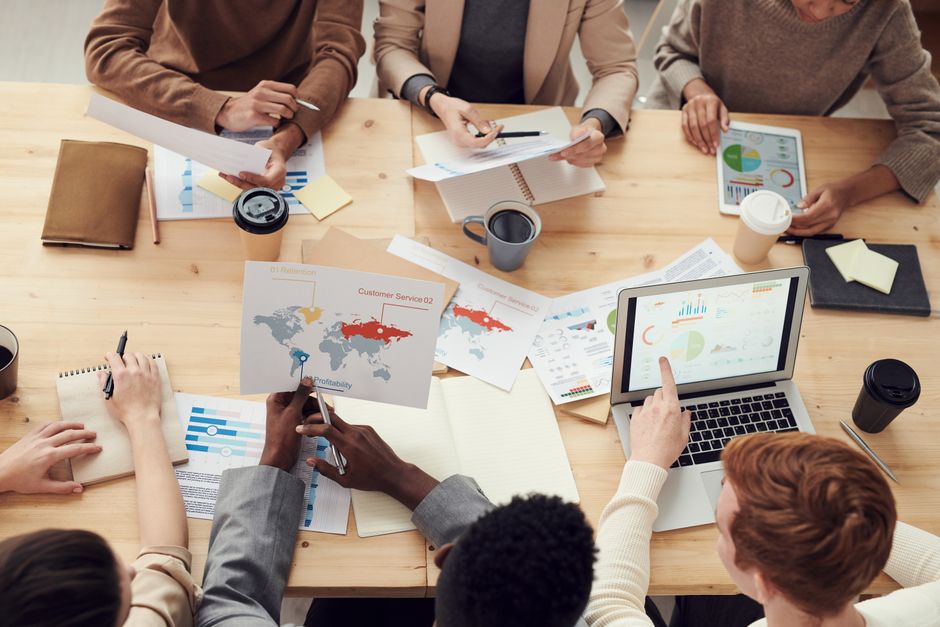 Integração entre Marketing e Vendas: Como Gerar Previsibilidade Comercial em 2026