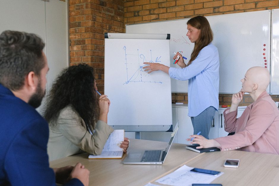 Como preparar sua empresa para o Q4: a estratégia além dos anúncios pagos
