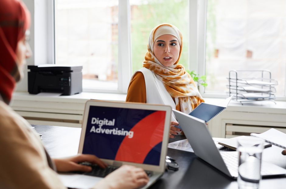 Novas Regras de Publicidade Digital 2026: Guia de Conformidade para Construtoras e Empresas B2B